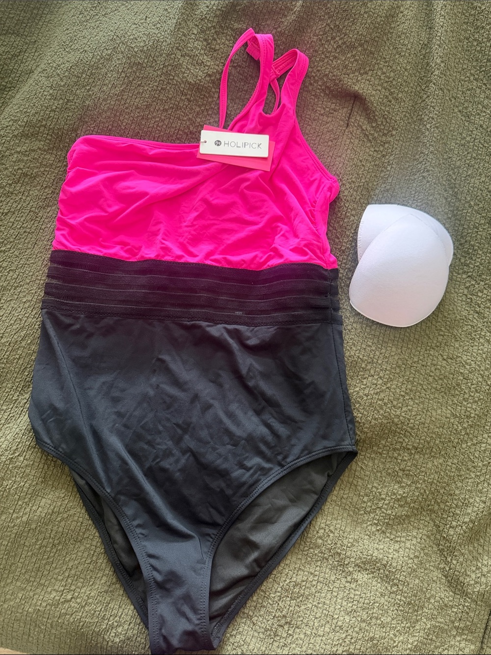Holipick Women’s Two-Tone One-Piece Swimsuit in Hot Pink and Black